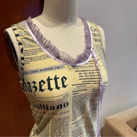 John Galliano RARE Vintage Newspaper Print Tank top Y2K - Picture 4 of 5